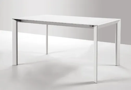 Tavolo in alluminio con piano in vetro