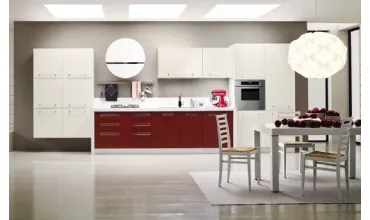 Cucina in laminato bianco e rosso