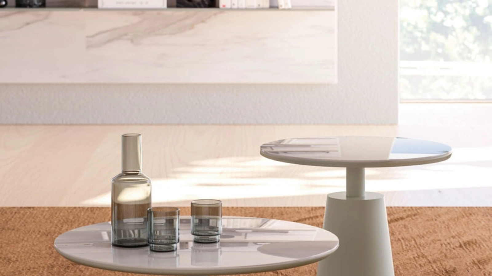 Tavolino rotondo in vetro serigrafato marmo e base laccata Gelso di Orme