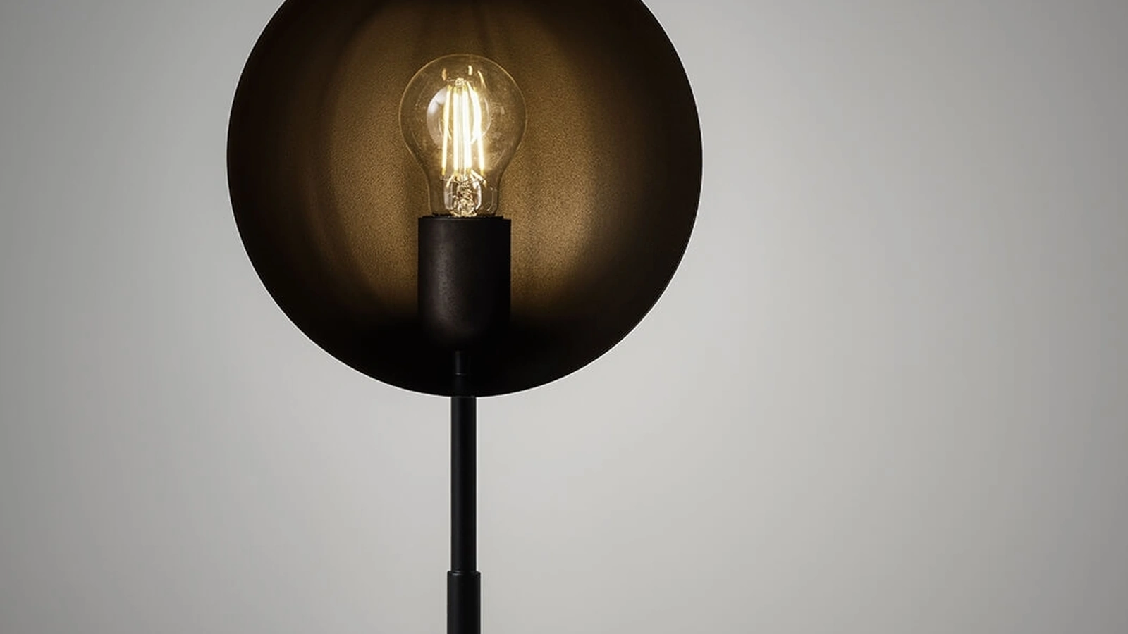 Lampada da tavolo ruotabile in metallo Charlotte di Midj