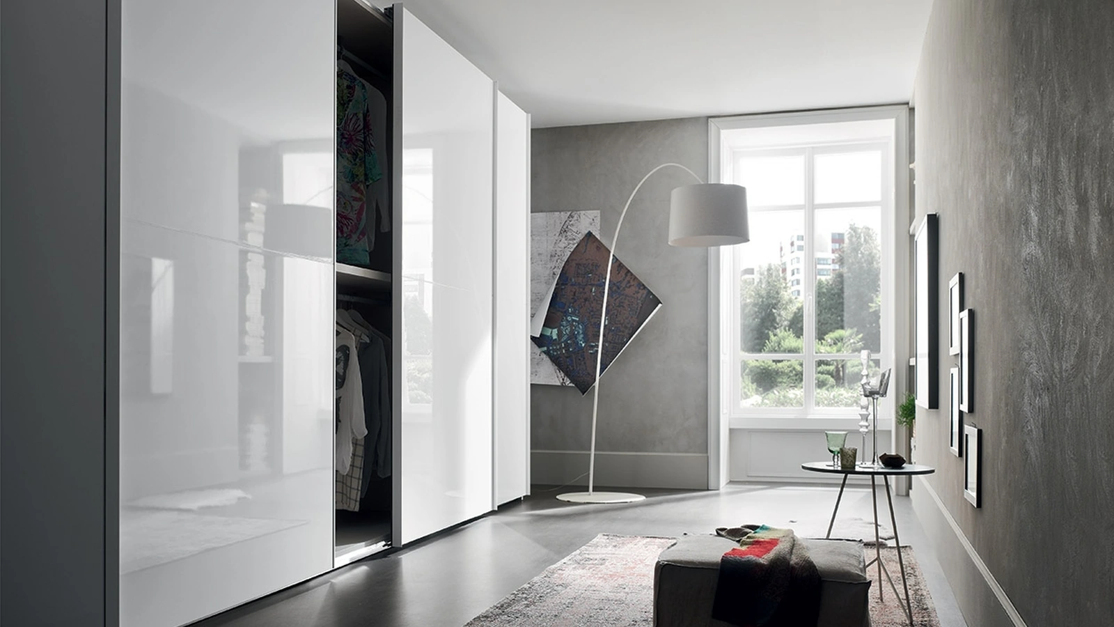 Armadio con anta scorrevole Dual DU135 in laccato bianco lucido di Maronese Acf