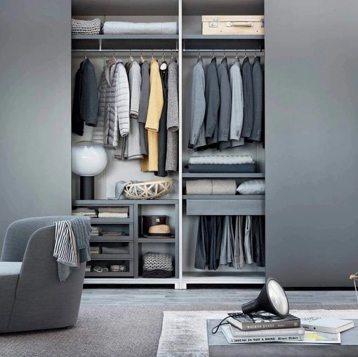 Armadio con anta scorrevole in laccato opaco Ellevi di Lema