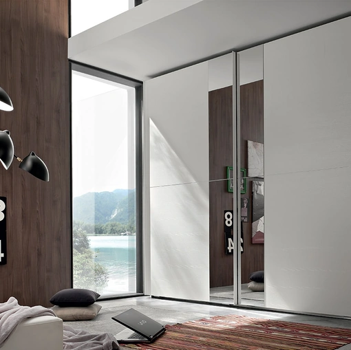 Armadio Zen DU147 in Frassino bianco con specchio di Maronese Acf