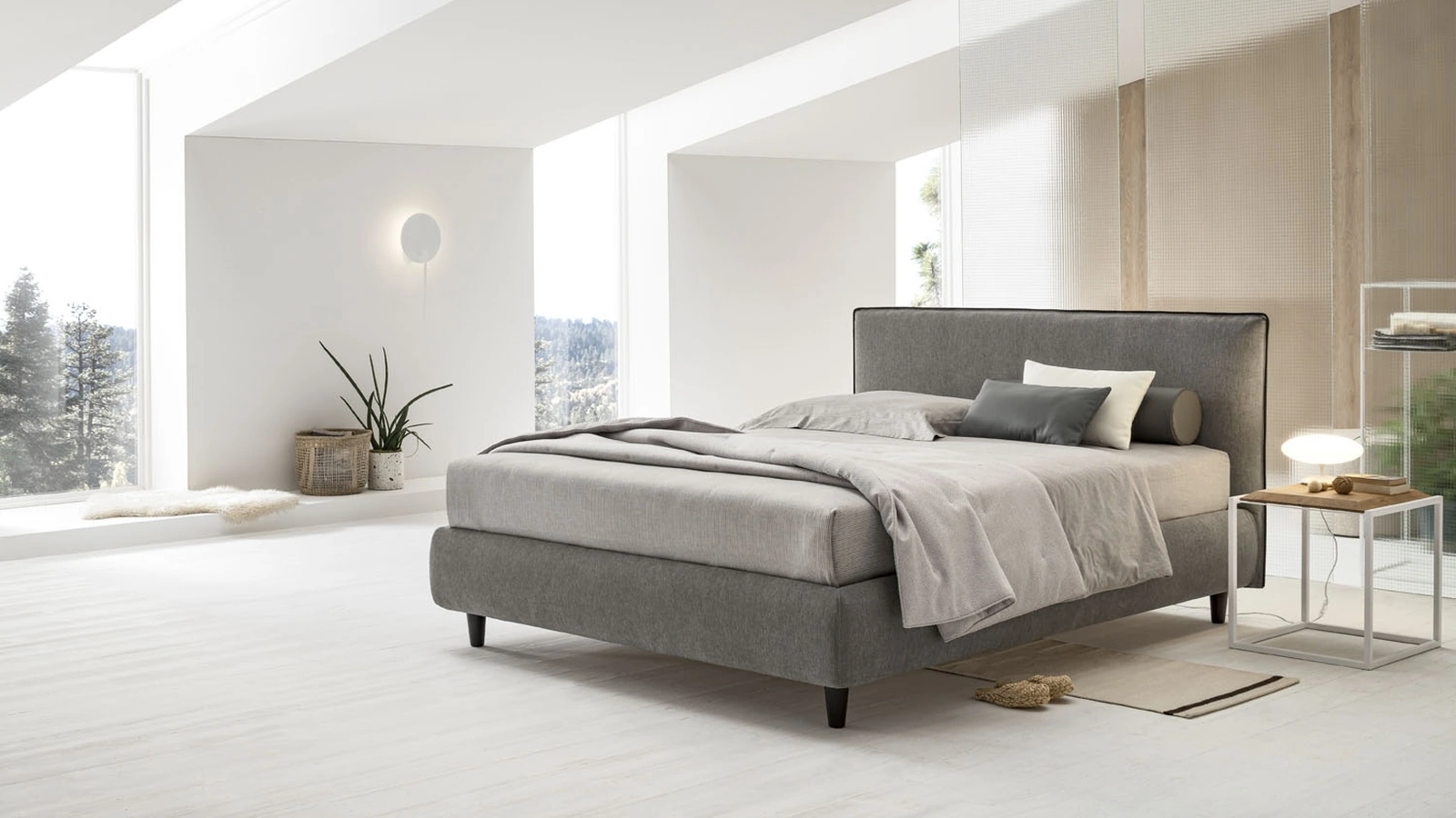 Letto in tessuto imbottito con testiera e box contenitore Dalia di V&Nice