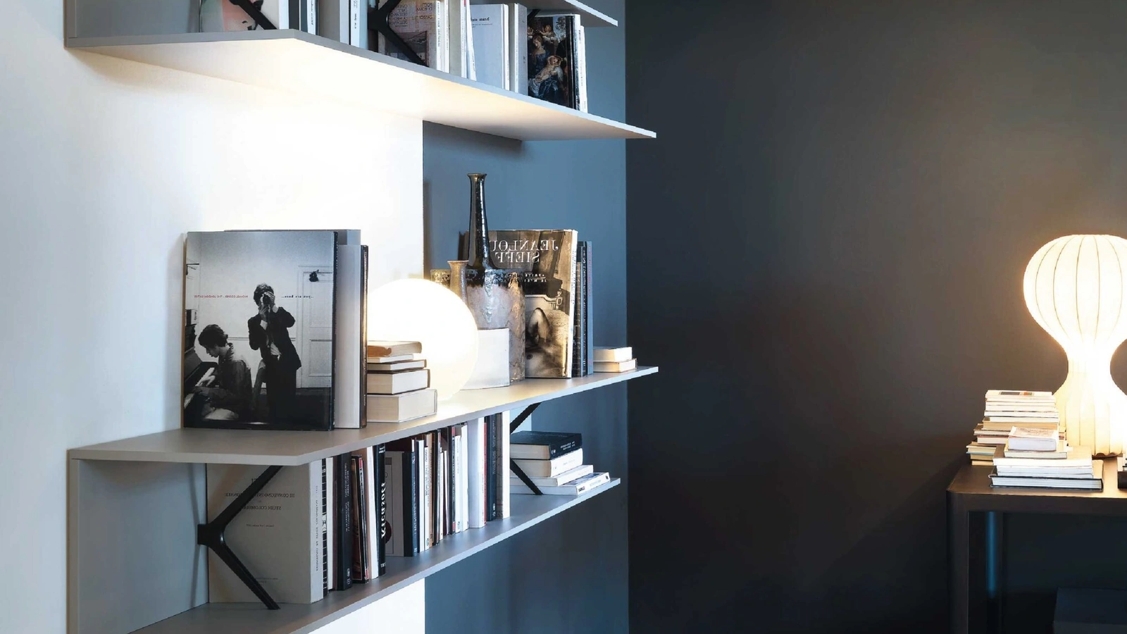 Libreria sospesa Mimì di Lema