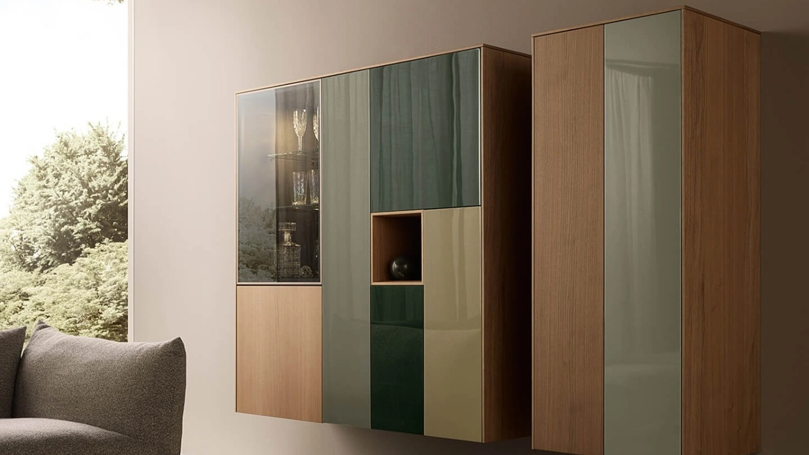 Mobile sospeso Sistema LT40 Mix Laccati lucidi e legno di Lema