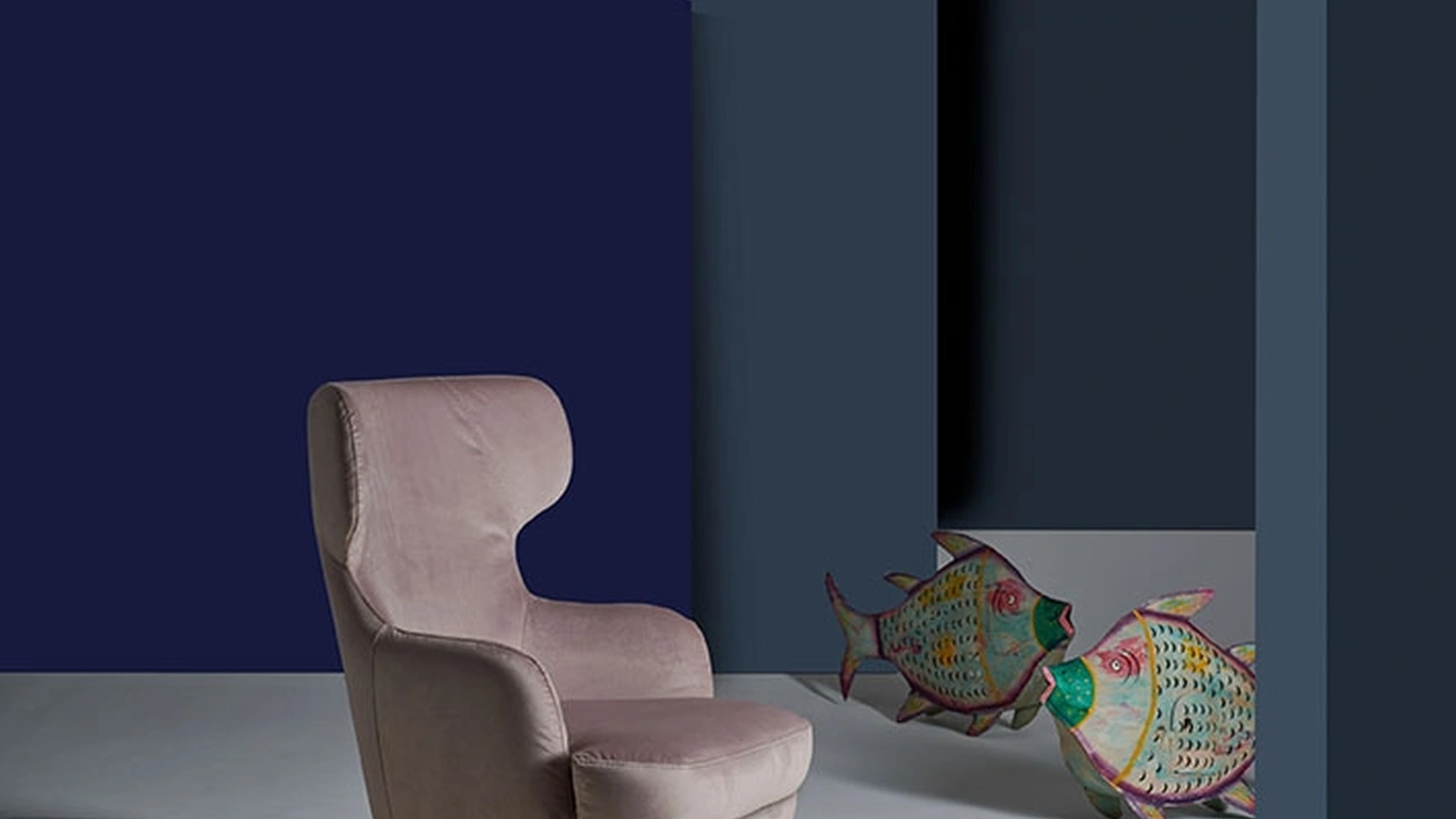 Poltroncina in microfibra con struttura di metallo Sissy di Excò