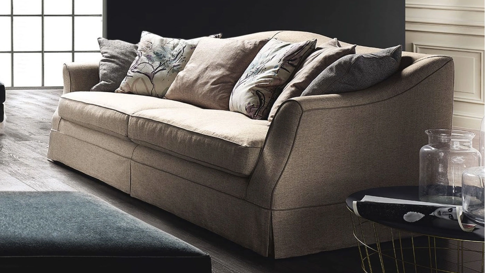 Divano lineare Brera di Cava Divani