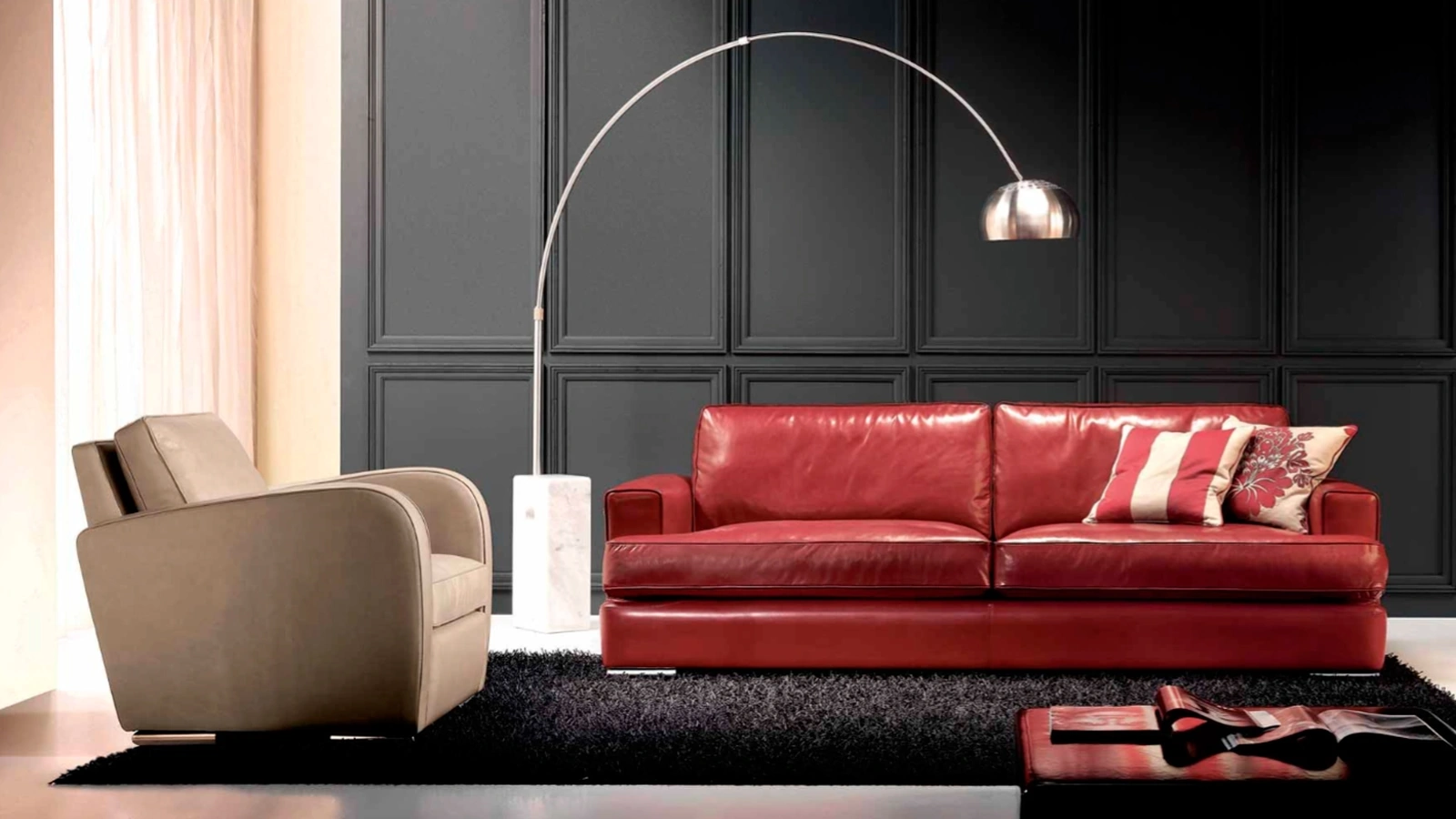 Divano lineare in pelle Panama di Cava Divani