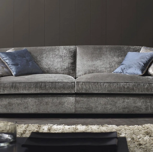 Divano lineare Vanity di Cava Divani