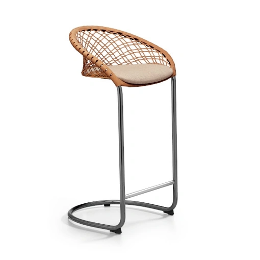 Sgabello in cuoio intrecciato P47 di Midj