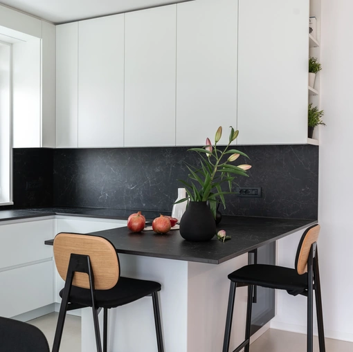 Sgabello con rivestimento in tessuto Tata6 di Pointhouse