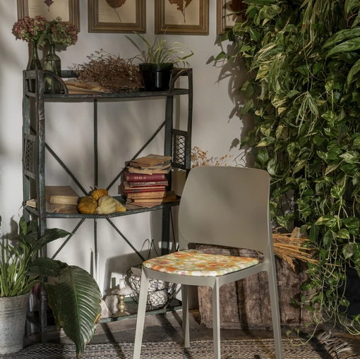 Sedia Tipa Ika Jane in polipropilene di Pointhouse