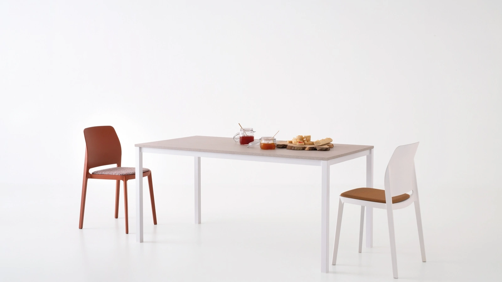 Sedia Tipa in polipropilene con seduta Imbottita di Pointhouse