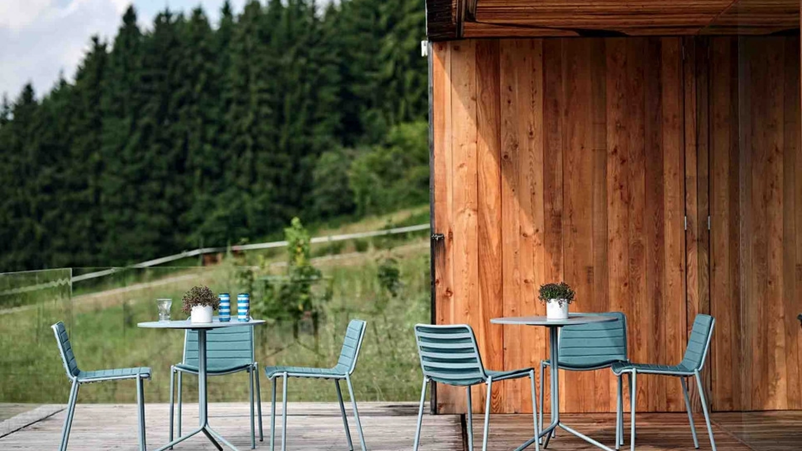 Sedia impilabile Trampoliere OUT S M di Midj