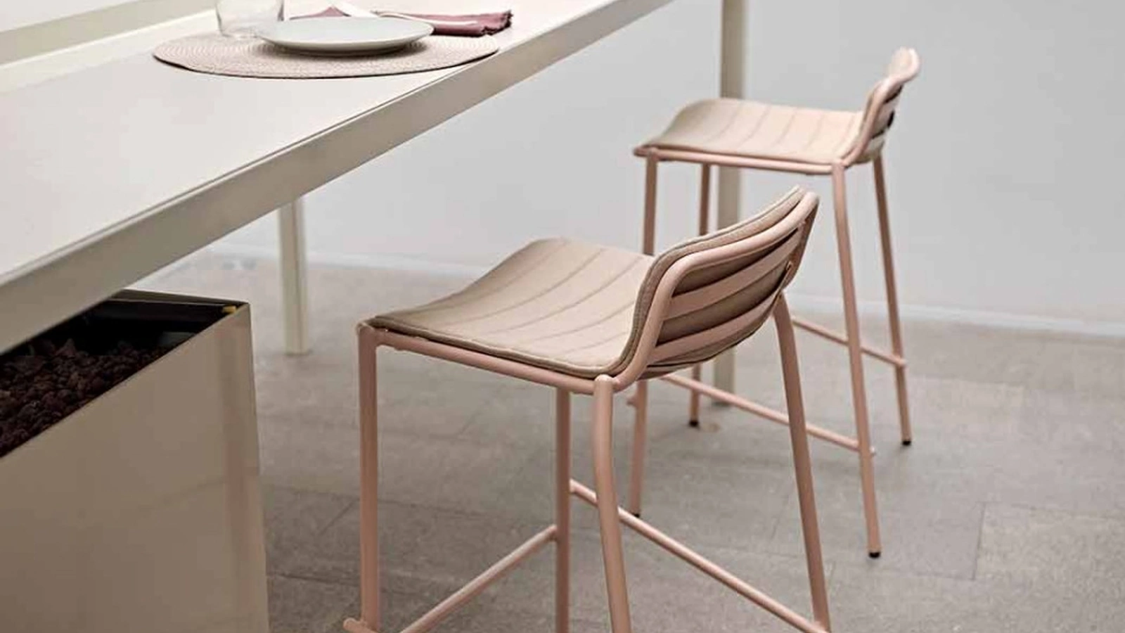 Sgabello Trampoliere OUT di Midj