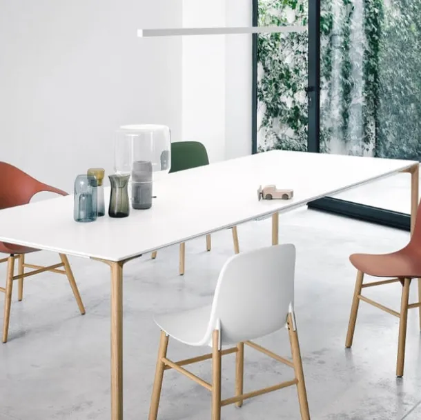 Sedia Shark di Kristalia