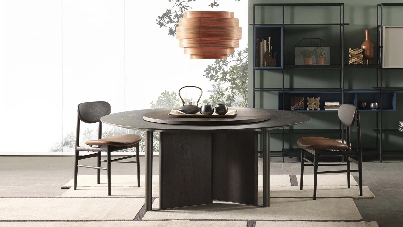 Tavolo rotondo In Between in marmo ricostruito di Lema