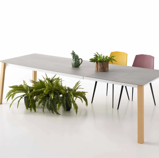 Tavolo allungabile Quadro Angoli Raggiati di Pointhouse