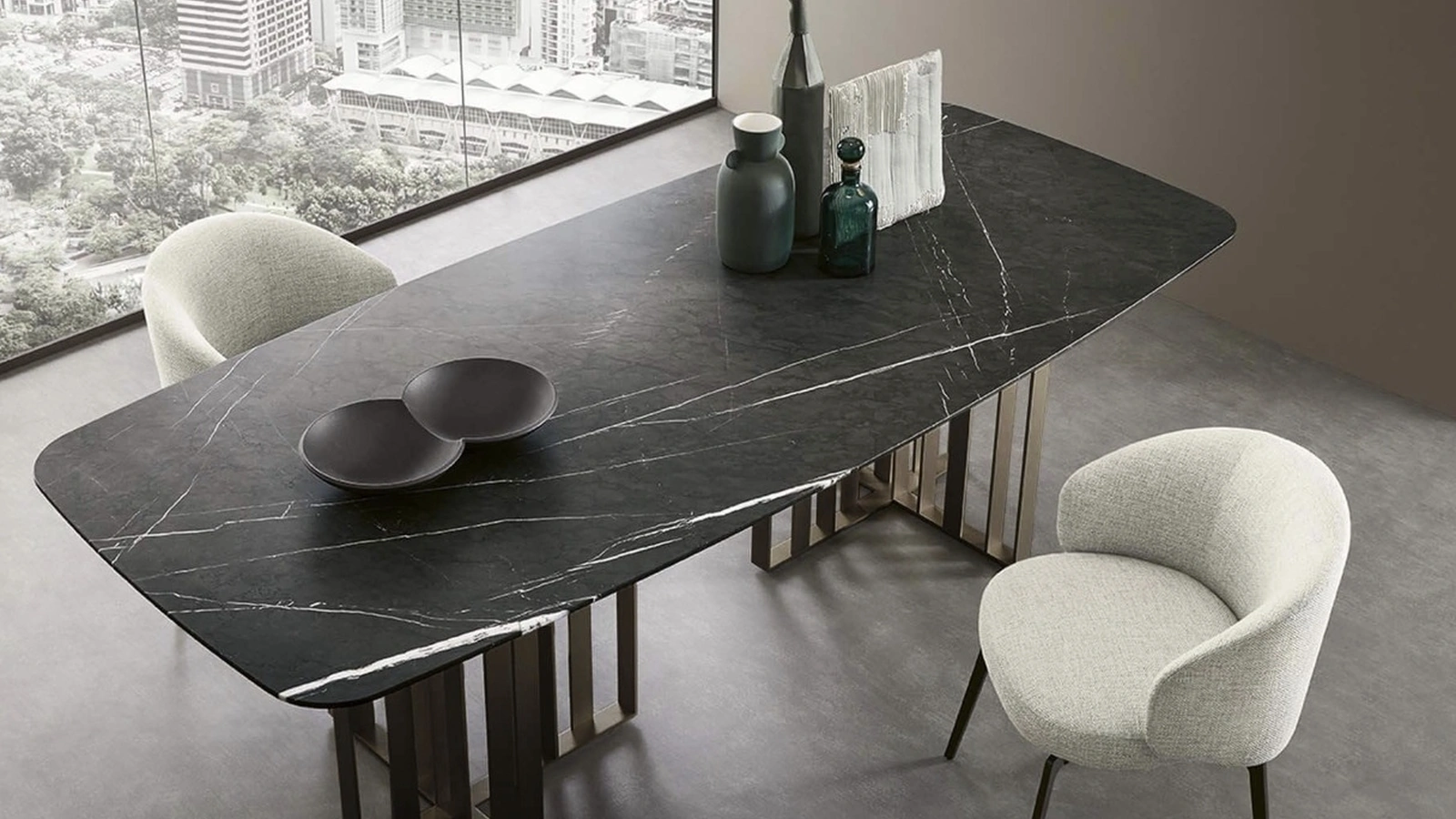 Tavolo con top in marmo Shade di Lema