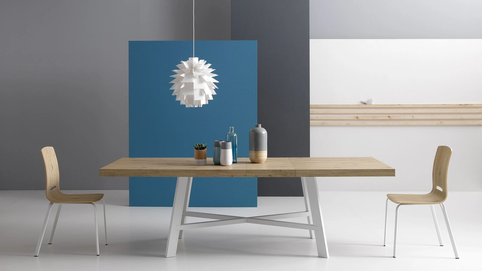 Tavolo Thor Allungabile con piano in laminato effetto legno di Pointhouse