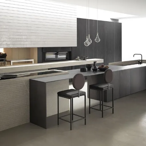 Cucina Design con isola Blade 03 in Gres Black Metal, Pietra Piasentina e Cedro Brown di Modulnova